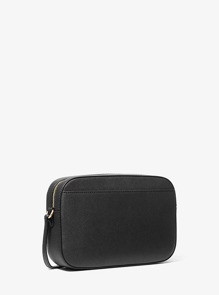 Crossbody MK negro con cadena delantera dorada